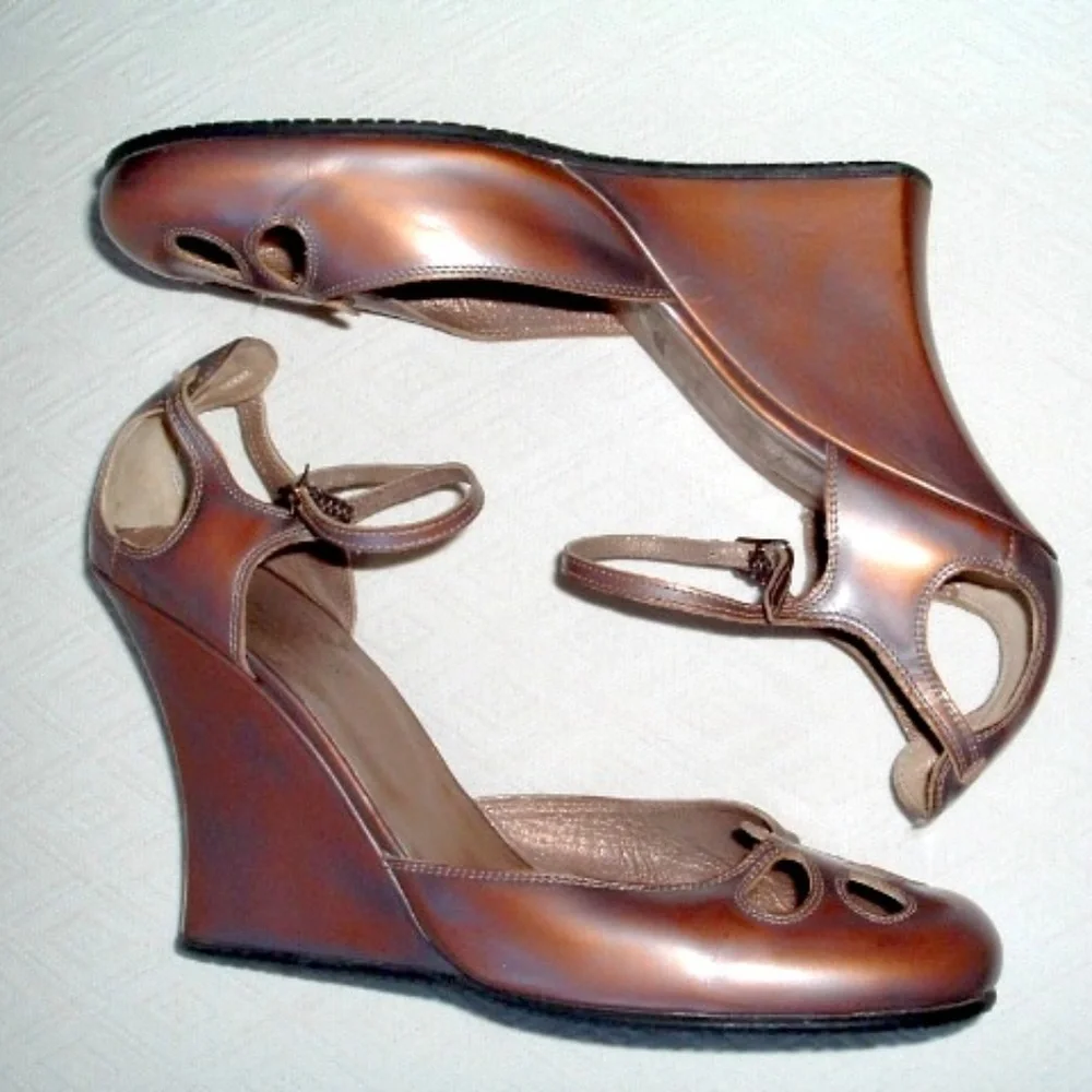 STEPHANE KELIAN Paris COPPER Brown high WEDGE HEELS antiqued leather Vintage 8